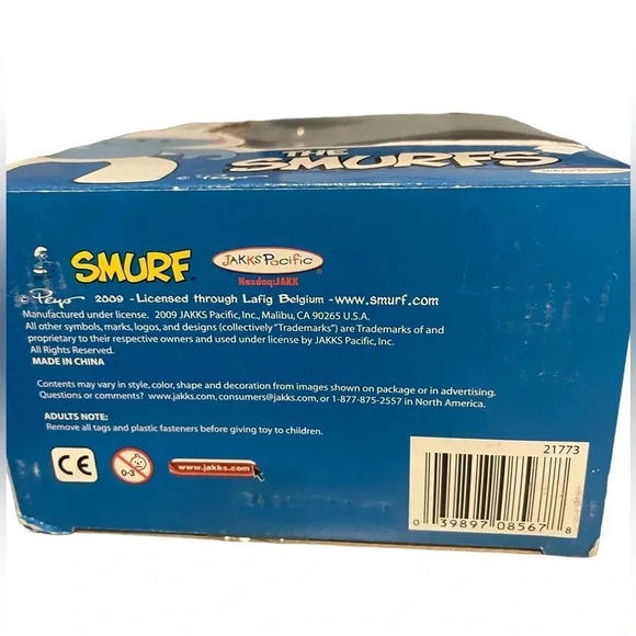 2009 Jakks Pacific Vinyl Vanity Smurf Figure 6” - Picture 3 of 5